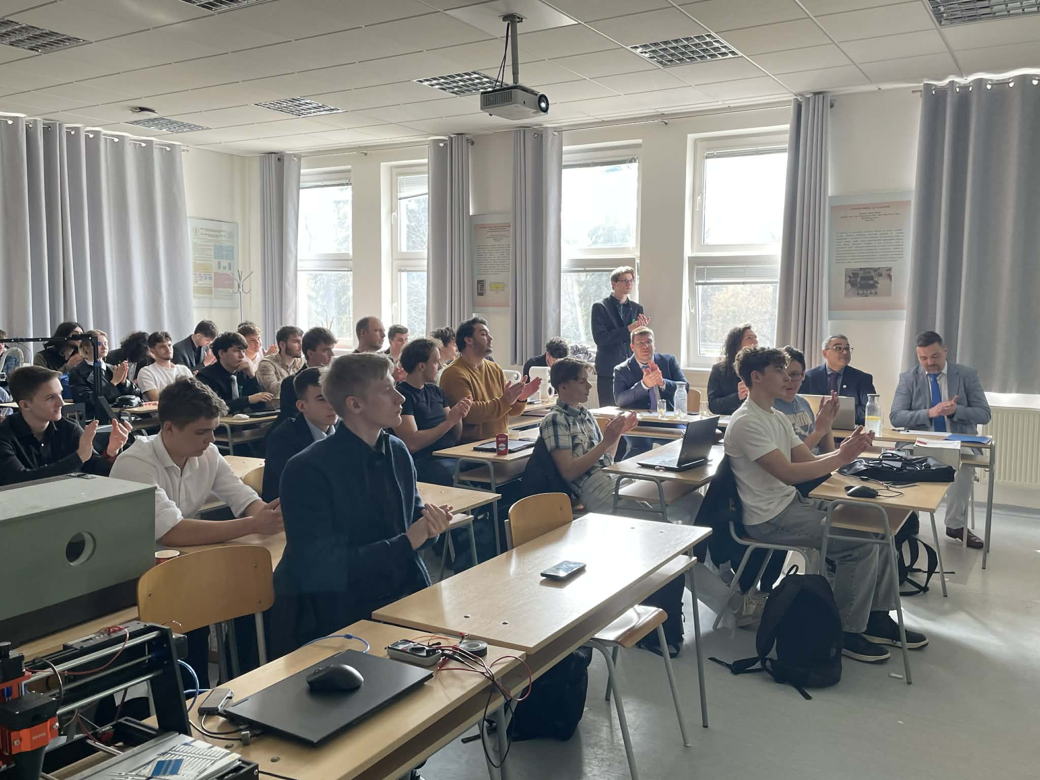 cb53f25a 9928 438c 9c5a 60c56821e321